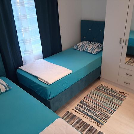 Mirta Apartments Family Farm Budva Kültér fotó