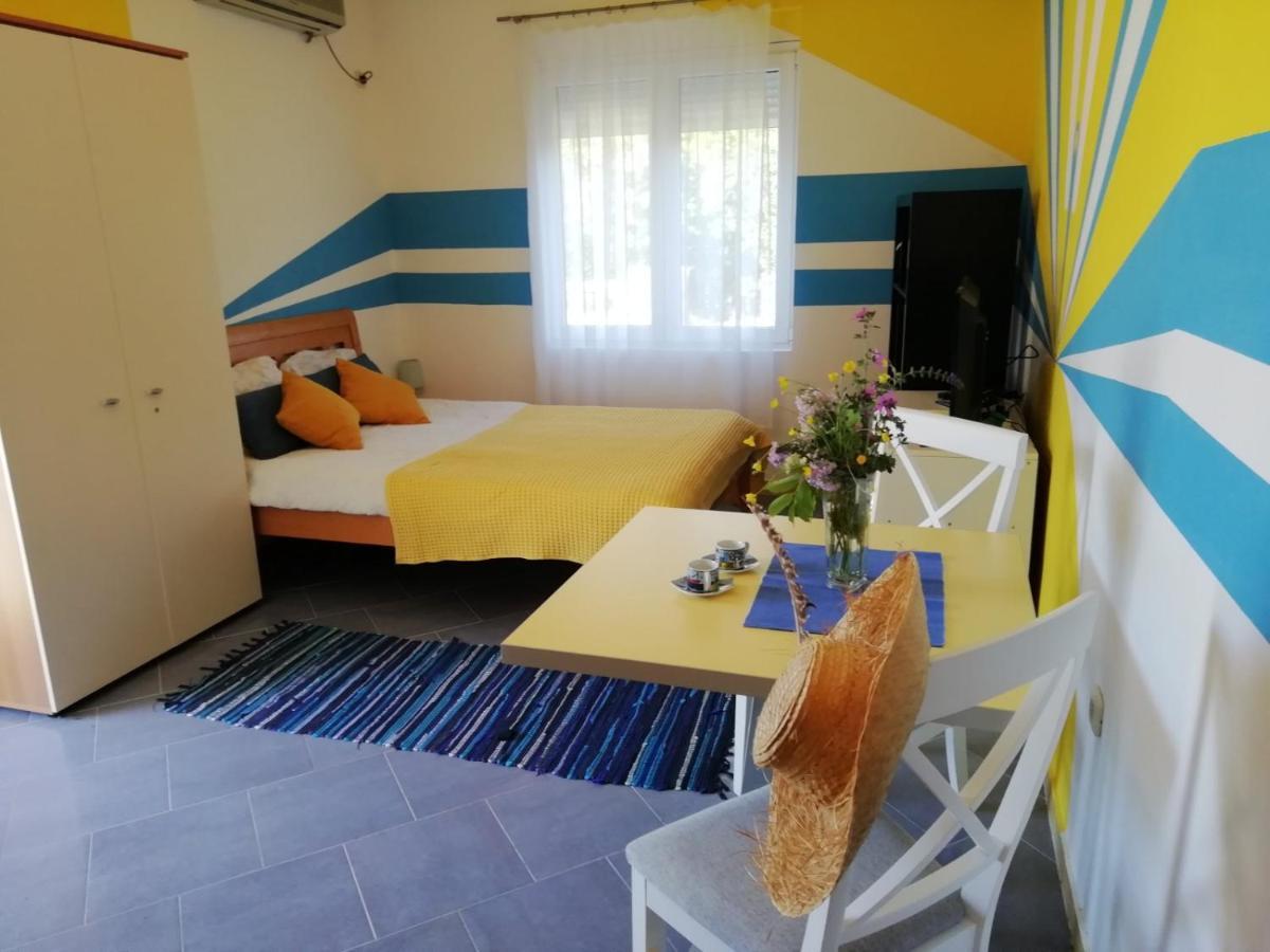 Mirta Apartments Family Farm Budva Kültér fotó