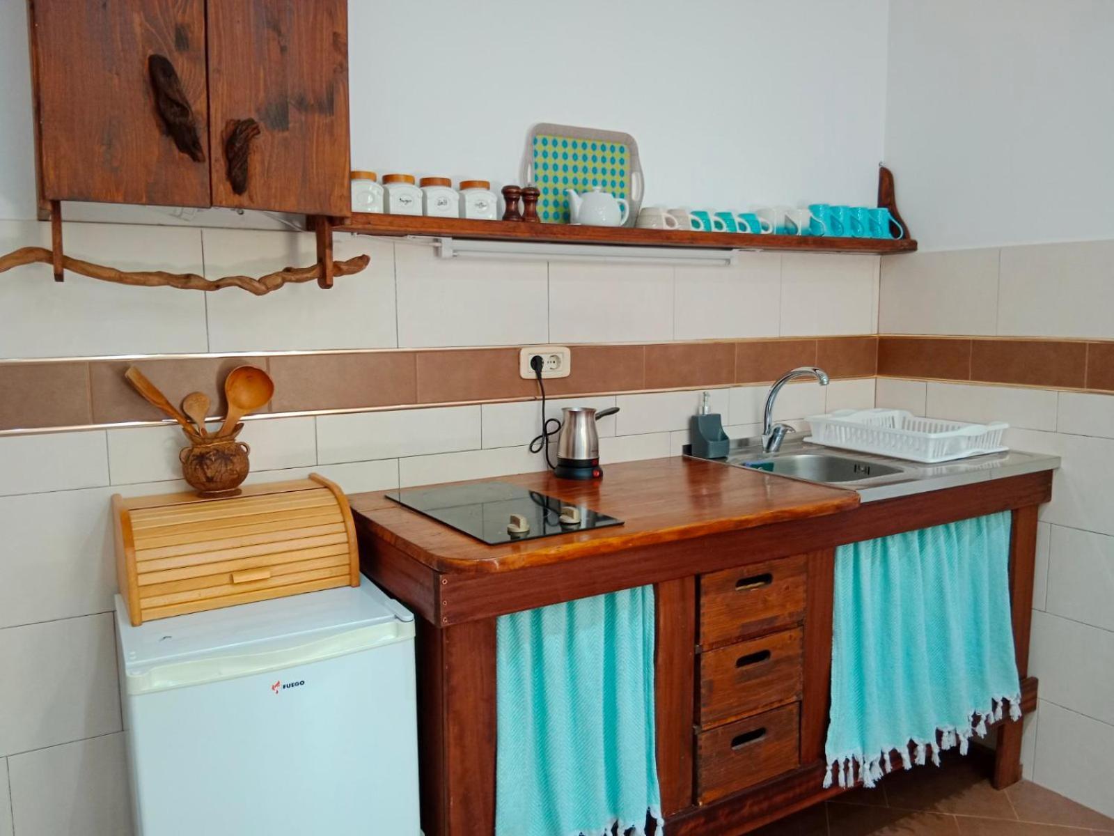 Mirta Apartments Family Farm Budva Kültér fotó