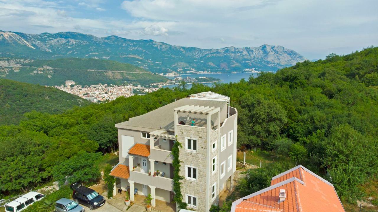 Mirta Apartments Family Farm Budva Kültér fotó