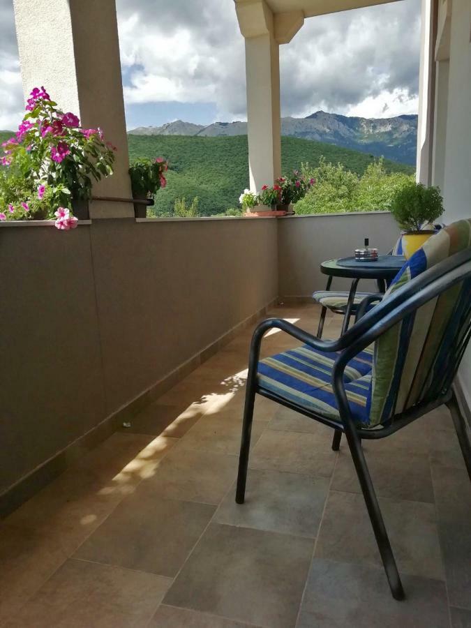 Mirta Apartments Family Farm Budva Kültér fotó